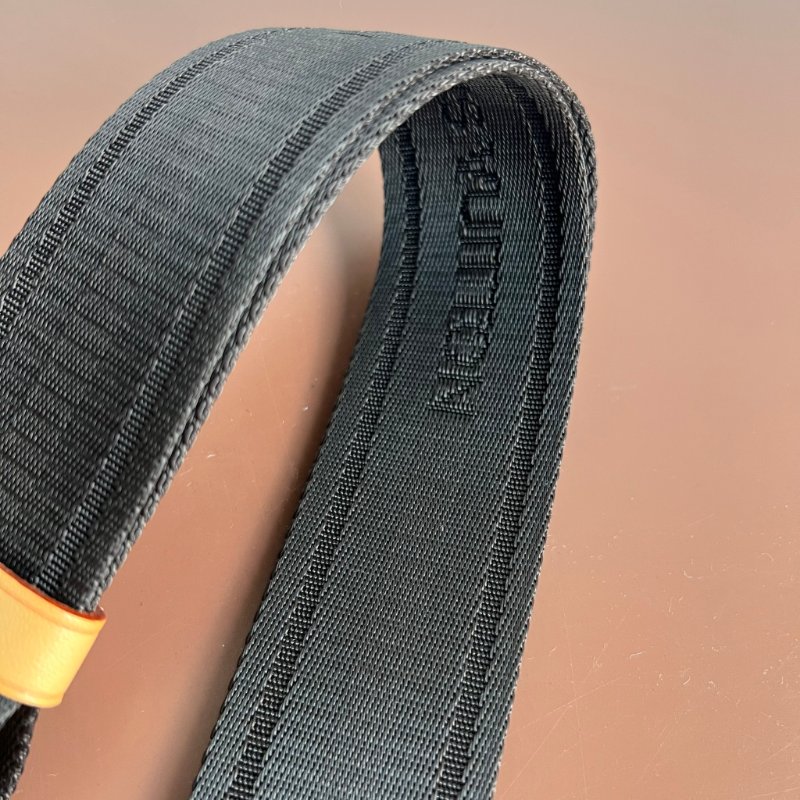 ::LOUIS VUITTON:: LV 金釦棕色織帶拼接皮革釦式可調節背帶 Strap-6