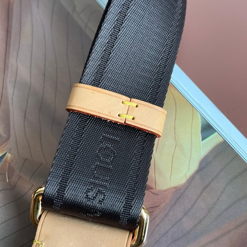 ::LOUIS VUITTON:: LV 金釦棕色織帶拼接皮革釦式可調節背帶 Strap-15