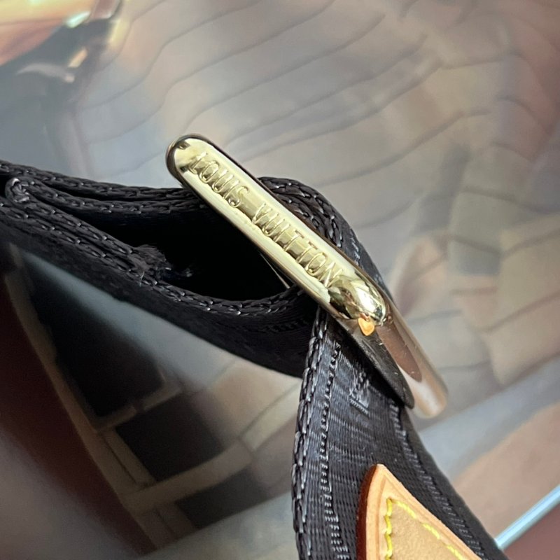 ::LOUIS VUITTON:: LV 金釦棕色織帶拼接皮革釦式可調節背帶 Strap-17
