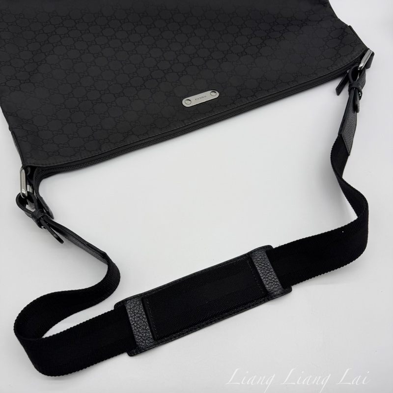 GUCCI經典雙G LOGO緹花緞面皮飾邊大斜背包-15