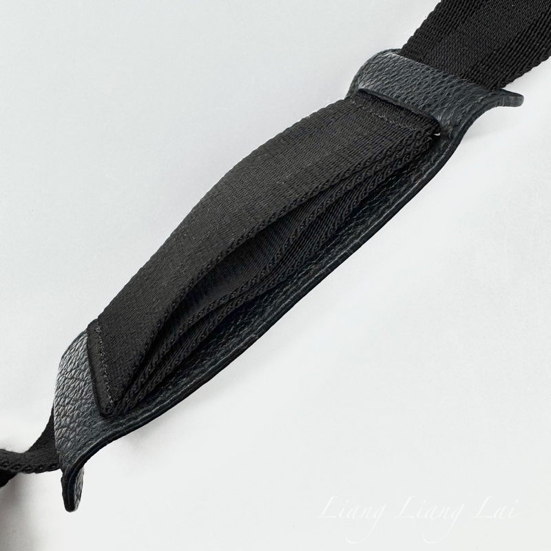 GUCCI經典雙G LOGO緹花緞面皮飾邊大斜背包-18