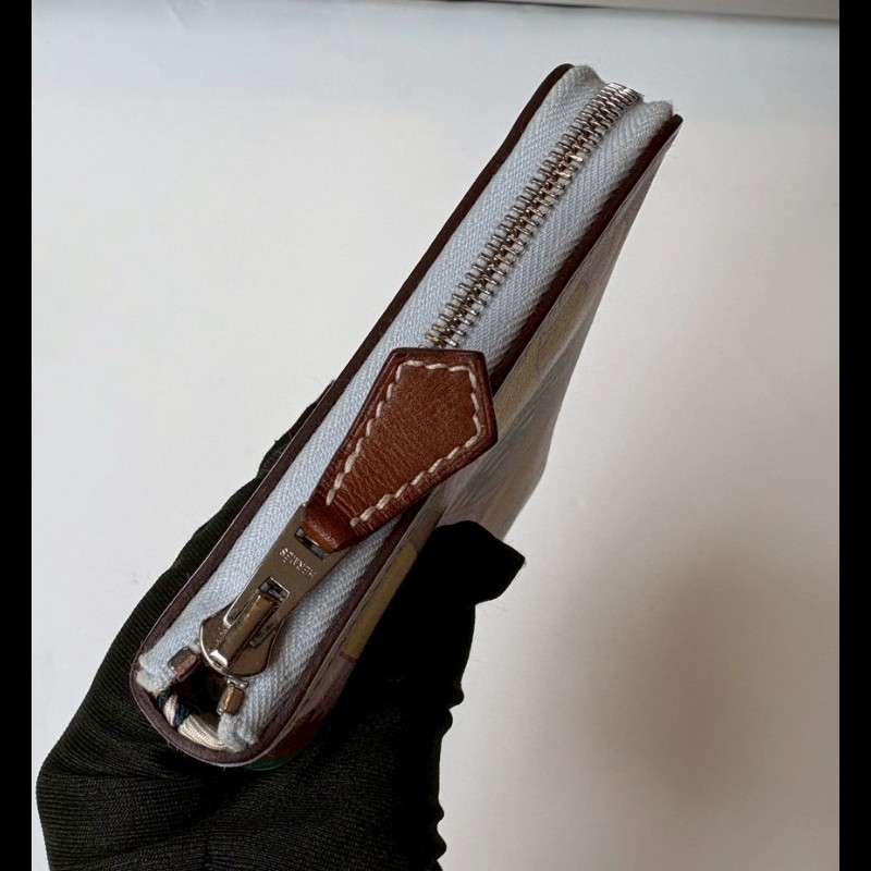 Hermes 淺灰皮彩繪蛋糕圖案拉鍊長夾-11