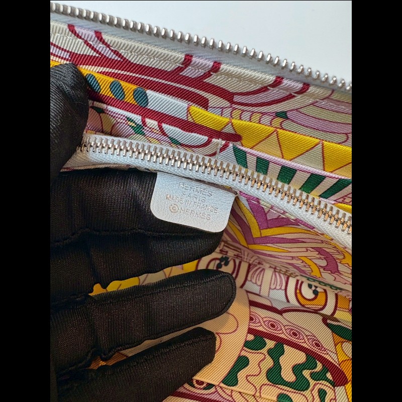 Hermes 淺灰皮彩繪蛋糕圖案拉鍊長夾-17