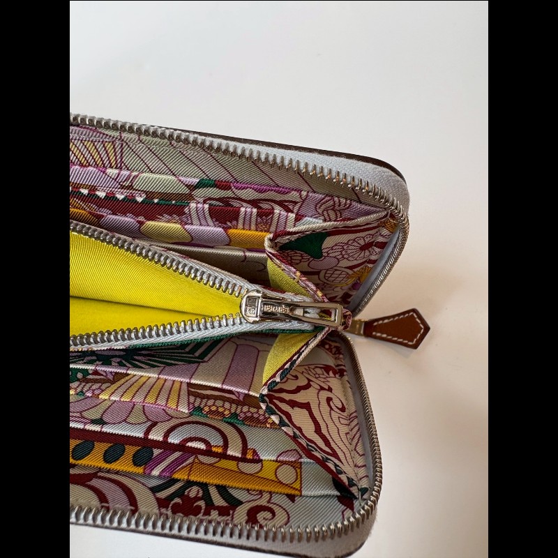 Hermes 淺灰皮彩繪蛋糕圖案拉鍊長夾-19