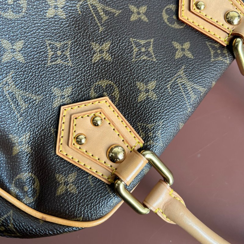 ::LOUIS VUITTON:: LV M40026 Manhattan Monogram Shoulder Bag PM 曼哈頓包 手提包 屋馬蘇曼包-8
