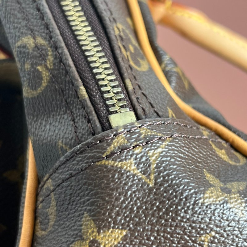 ::LOUIS VUITTON:: LV M40026 Manhattan Monogram Shoulder Bag PM 曼哈頓包 手提包 屋馬蘇曼包-27
