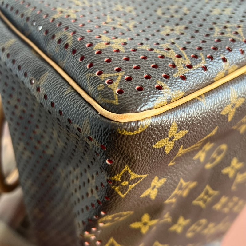 限定特殊款 ::LOUIS VUITTON:: LV M95182 咖啡色經典花紋SPEEDY 30鏤空手提波士頓包-18