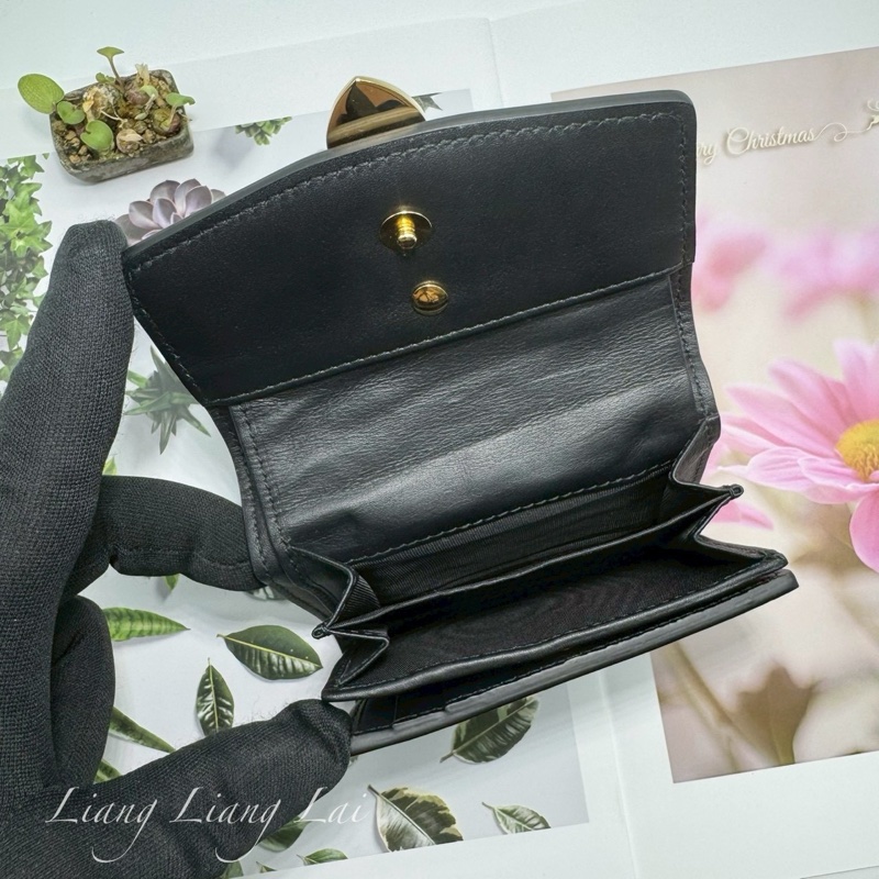 GUCCI 古馳 476081 Wallet 金扣黑色短夾-29