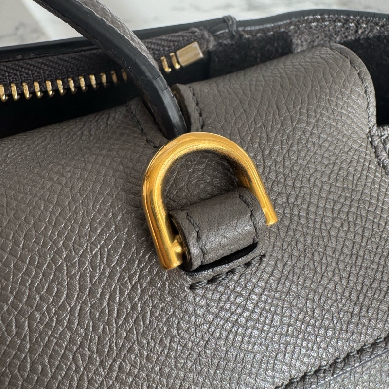 celine灰色鯰魚包-18