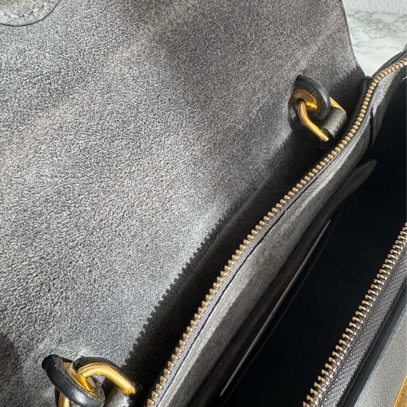 celine灰色鯰魚包-28