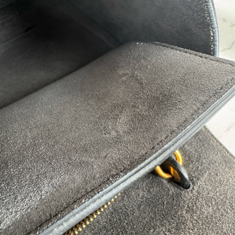 celine灰色鯰魚包-41