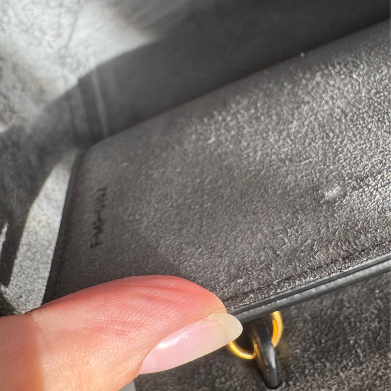 celine灰色鯰魚包-42