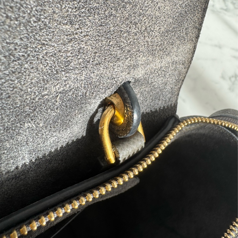 celine灰色鯰魚包-49