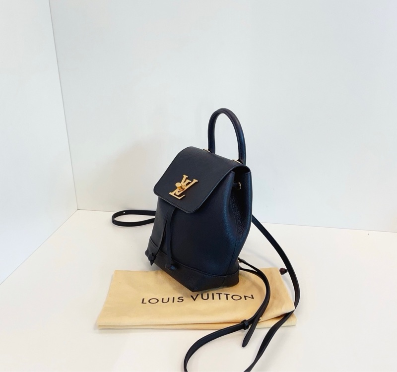 LV lock me系列黑金全皮 mini迷你雙肩包後背包-3