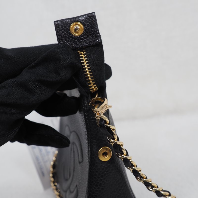 Chanel 黑金荔枝皮 Pouch-4