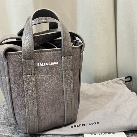Balenciaga Everyday XS North-South 托特包/水桶包