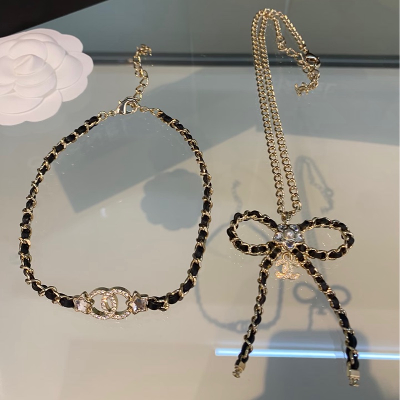 Chanel 25B 皮穿星星頸鏈-0