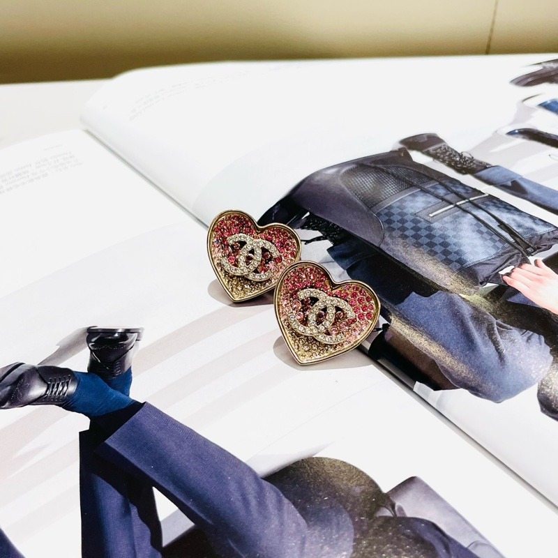Chanel 香奈兒 粉色 愛心漸層水鑽耳夾/99新美品-0