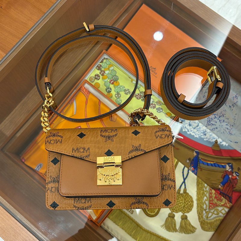 【現貨｜快速出貨】MCM Visetos 經典印花包款｜韓國熱銷品牌｜輕奢潮流穿搭必備-4