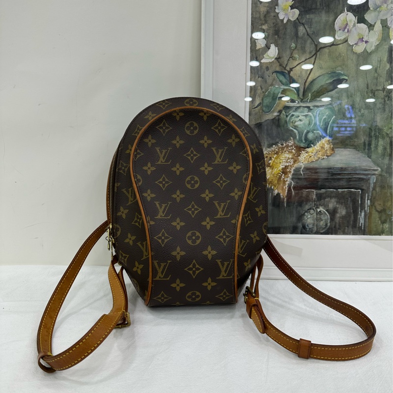 lv vintage 河蚌貝殼 烏龜 雙肩包 中古包 尺寸: 22x30x10cm 老花 中古里非常經典的貝殼雙肩-0