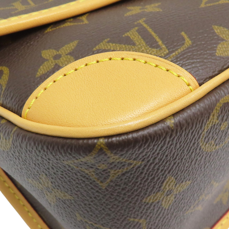 棕色 原花 PVC塗層帆布 Diane 肩背包【LOUIS VUITTON LV 路易威登】 M46049-8