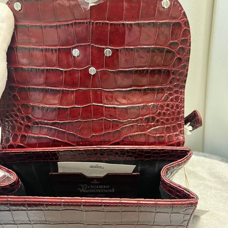 Vivienne Westwood Linda 鱷魚壓紋包-2