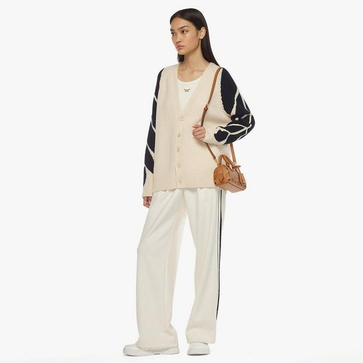 【現貨｜快速出貨】MCM Em Seem Mini Boston Bag｜迷你波士頓包｜經典Visetos圖騰｜手提斜背兩用小包-15