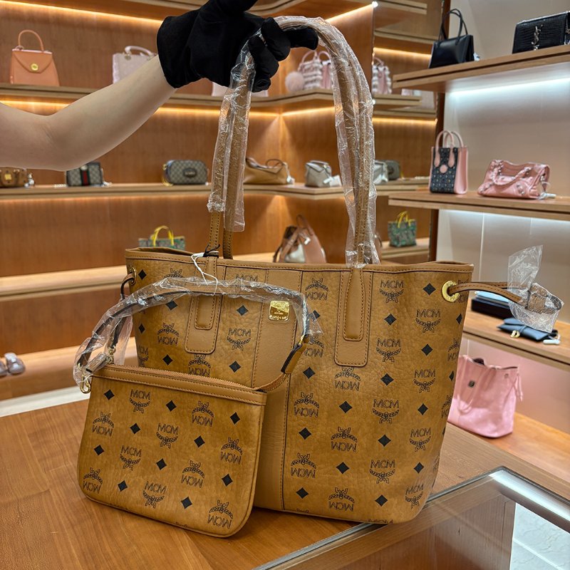 【現貨｜快速出貨】MCM Liz Vi Small Shopper 小號托特包｜雙面可用｜經典Visetos老花通勤包｜附小包-6