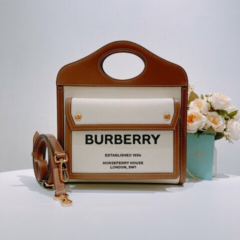 TW4535 Burberry 巴寶莉 迷你 雙拼色手提斜挎包 Mini Pocket Tote Bag