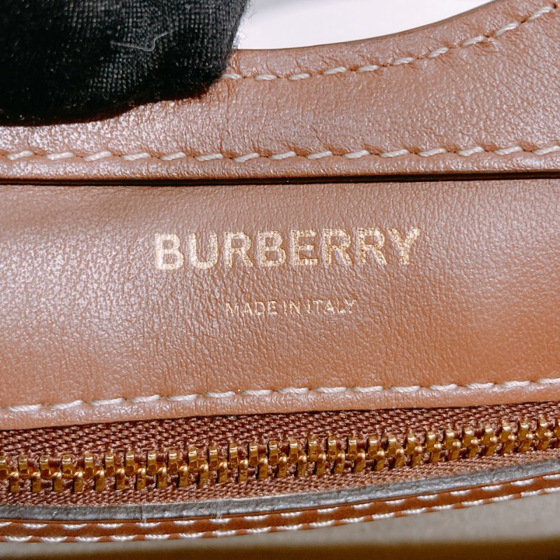 TW4535 Burberry 巴寶莉 迷你 雙拼色手提斜挎包 Mini Pocket Tote Bag-14