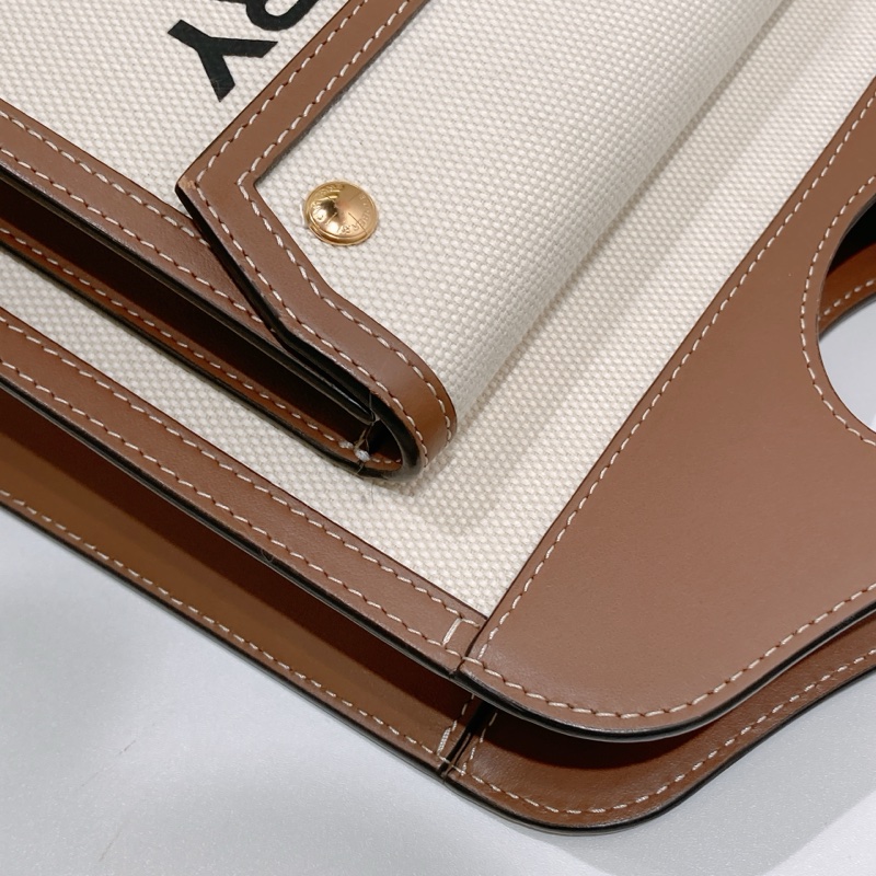 TW4535 Burberry 巴寶莉 迷你 雙拼色手提斜挎包 Mini Pocket Tote Bag-24