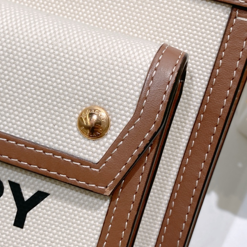 TW4535 Burberry 巴寶莉 迷你 雙拼色手提斜挎包 Mini Pocket Tote Bag-27