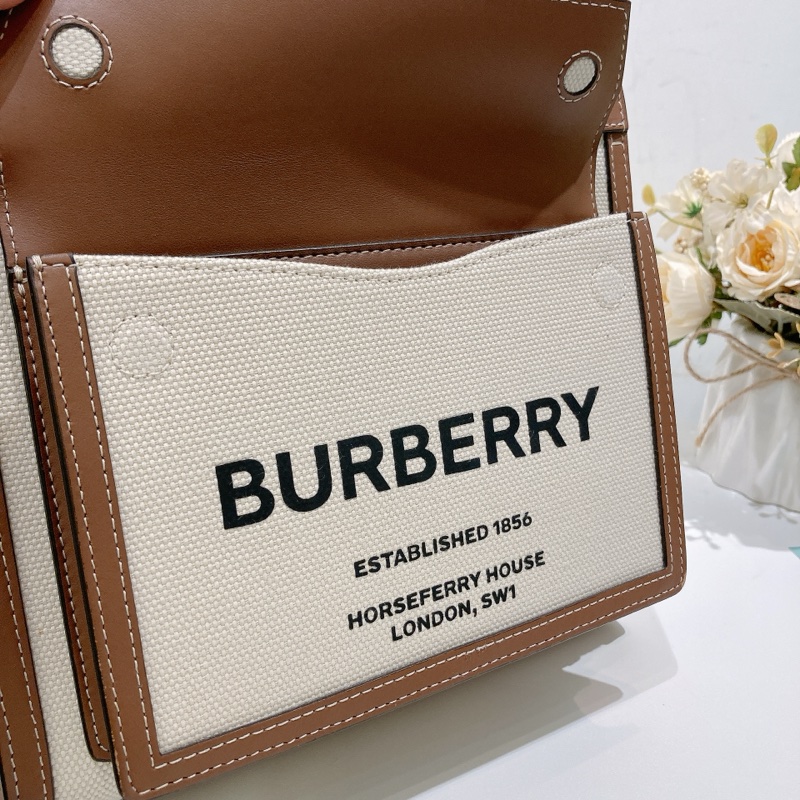 TW4535 Burberry 巴寶莉 迷你 雙拼色手提斜挎包 Mini Pocket Tote Bag-34