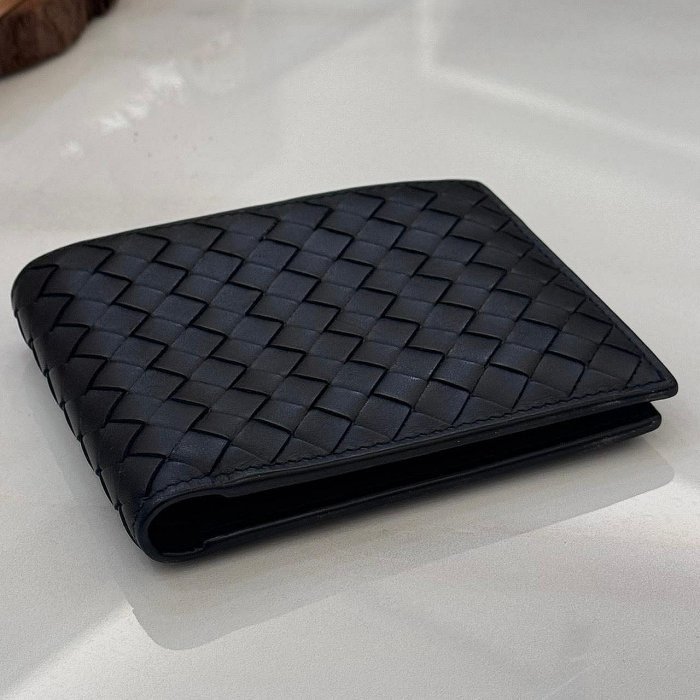 *SHIHNA名牌精品* Bottega Veneta黑色編織小牛皮短夾-6