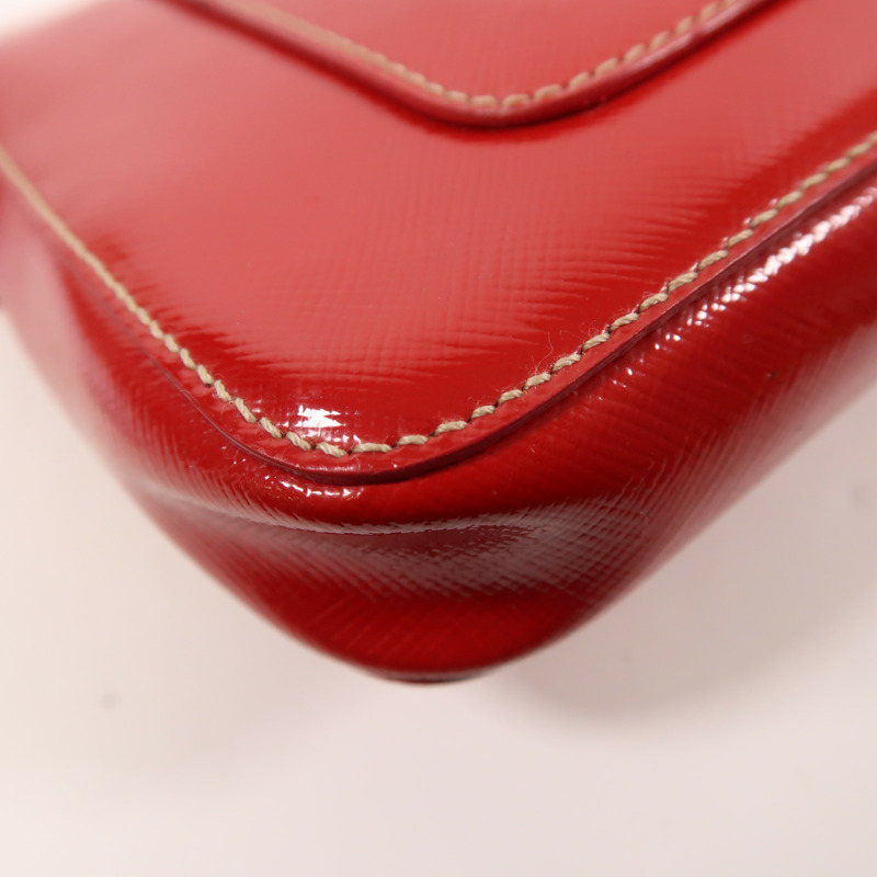 PRADA Saffiano Vernice Shoulder Bag金扣肩背袋-14
