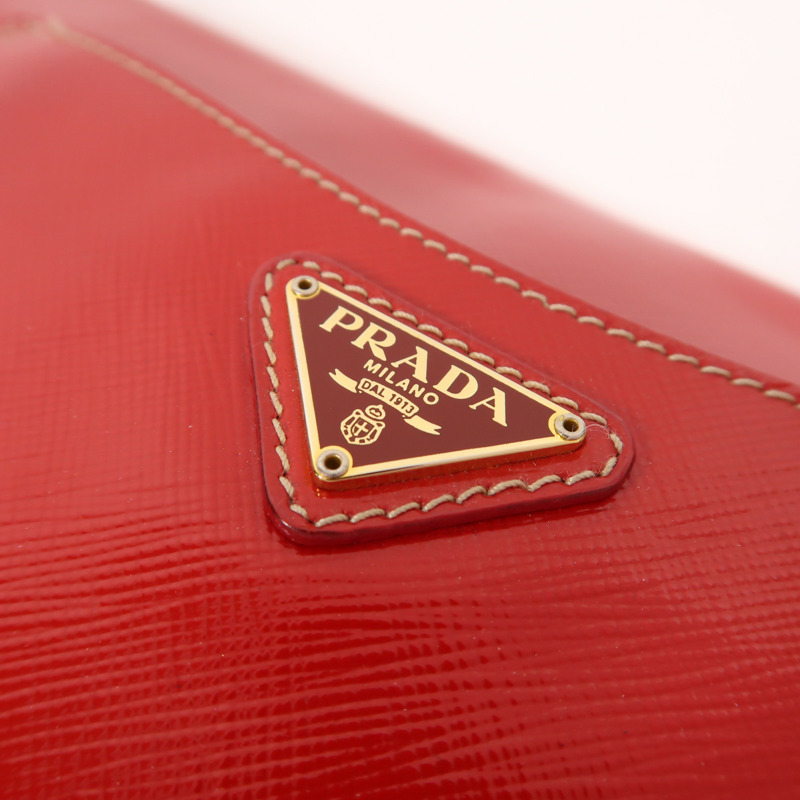 PRADA Saffiano Vernice Shoulder Bag金扣肩背袋-17