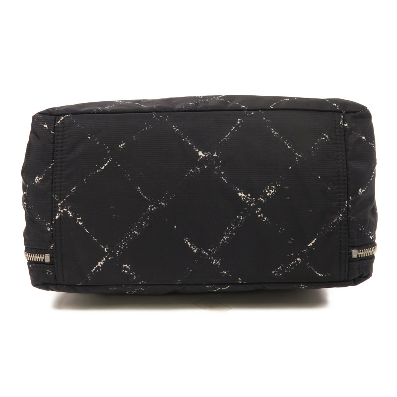 CHANEL 尼龍Hand Bag銀扣手挽袋-3