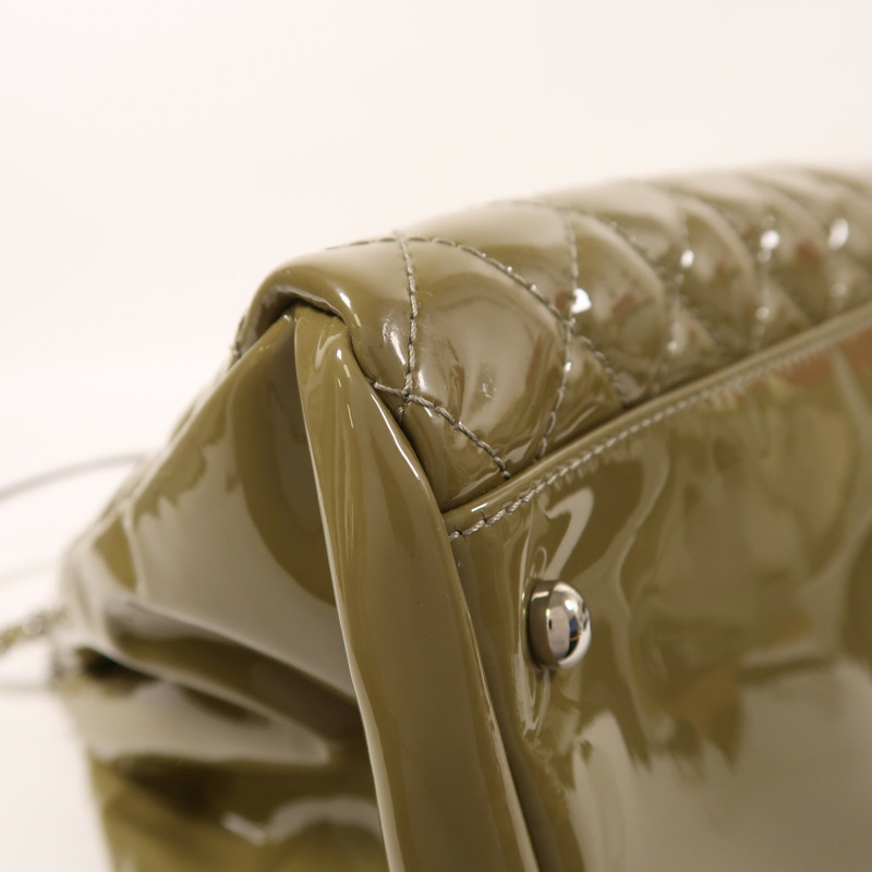 CHANEL 漆皮皮革Chain Shoulder銀扣鏈帶肩背袋-14