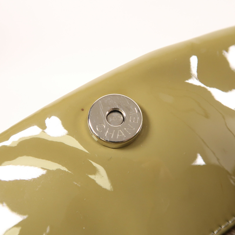 CHANEL 漆皮皮革Chain Shoulder銀扣鏈帶肩背袋-15