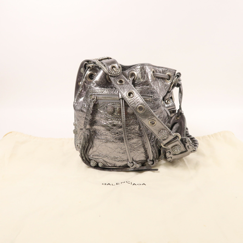 BALENCIAGA 牛皮皮革Le Cagole Xs Bucket銀扣肩背袋-8