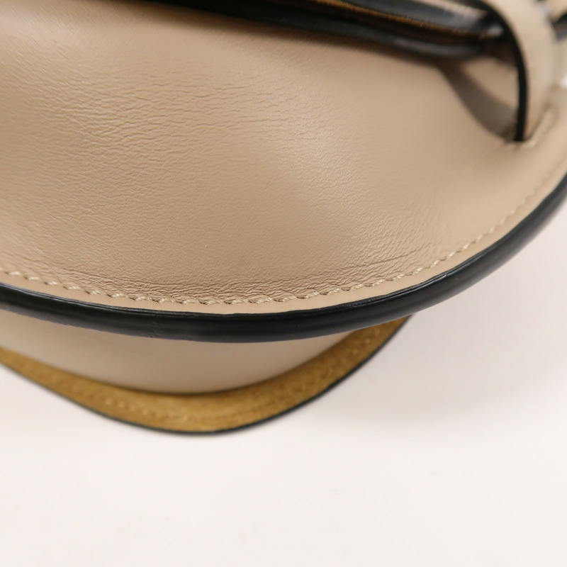 LOEWE 牛皮皮革Mini Gate金扣肩背袋-8