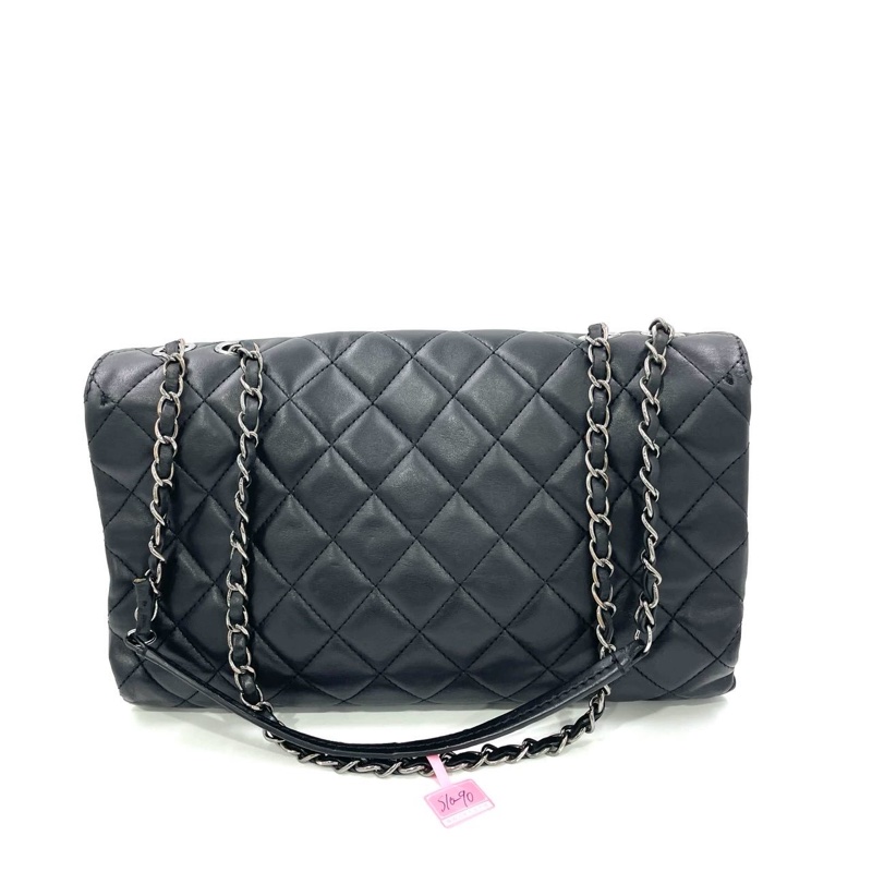 CHANEL CLASSIC FLAG-2