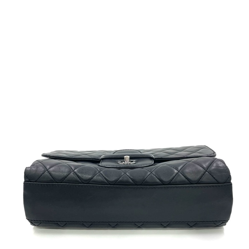 CHANEL CLASSIC FLAG-5