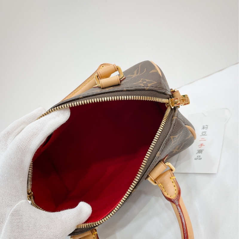 莉亞精品♡ LV speedy 20 粉背袋 九新美包-12