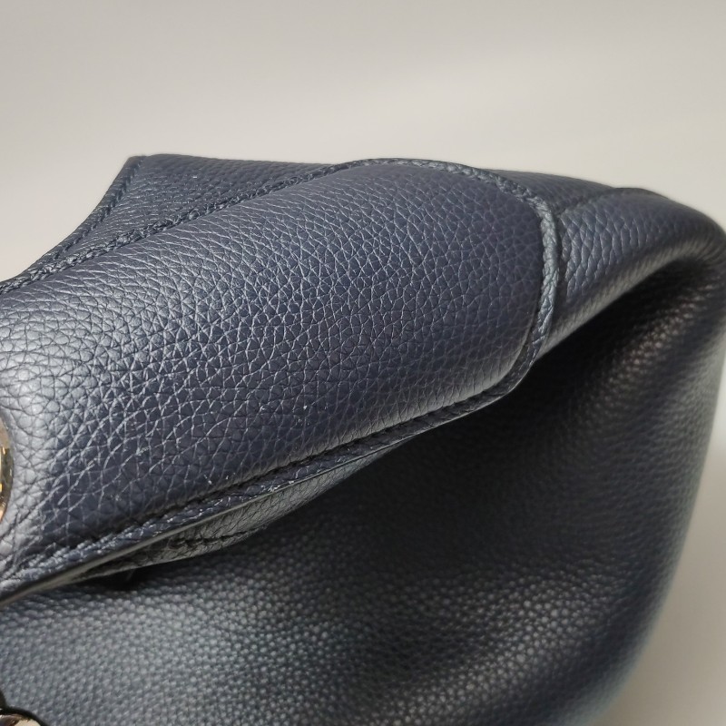 Prada 牛皮三角徽標鏈條黑色肩背包-8