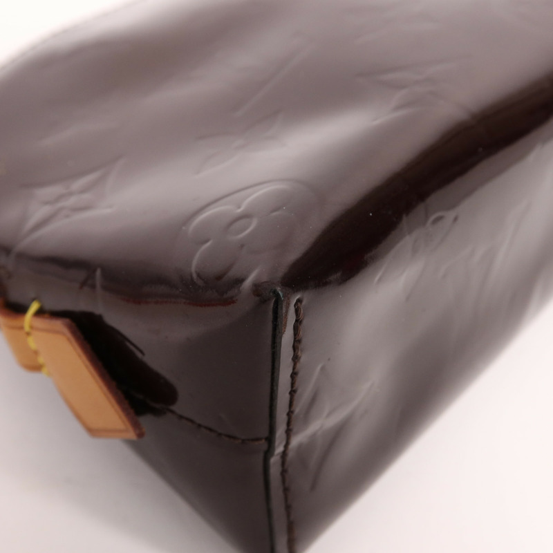 LOUIS VUITTON Monogram Vernis Cosmetic Pouch金扣手拿包-9