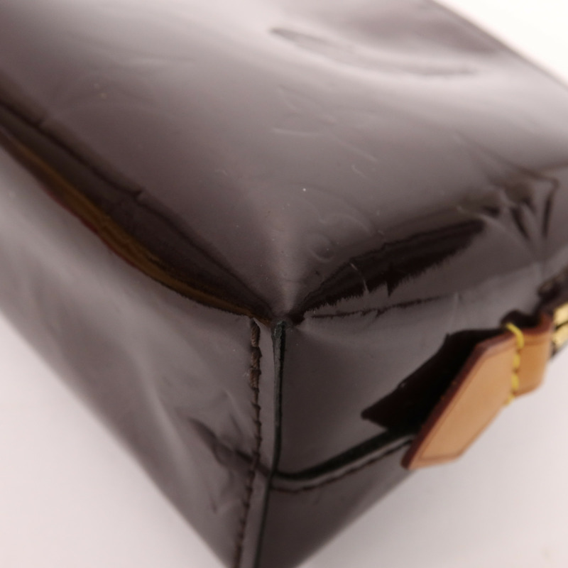 LOUIS VUITTON Monogram Vernis Cosmetic Pouch金扣手拿包-10