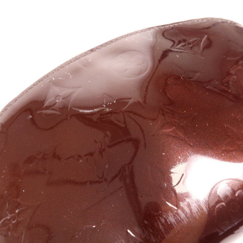 LOUIS VUITTON Monogram Vernis Cosmetic Pouch金扣手拿包-17