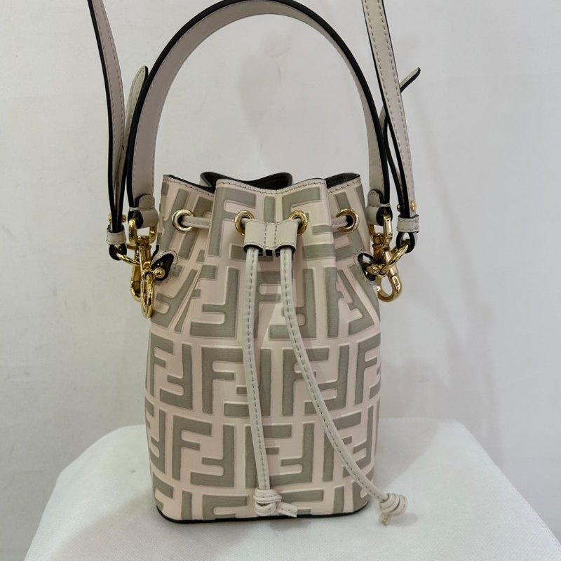 FENDI Mon Tresor白灰水桶包-0