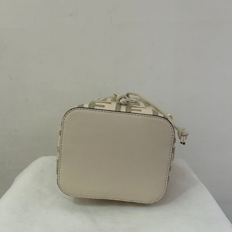 FENDI Mon Tresor白灰水桶包-4